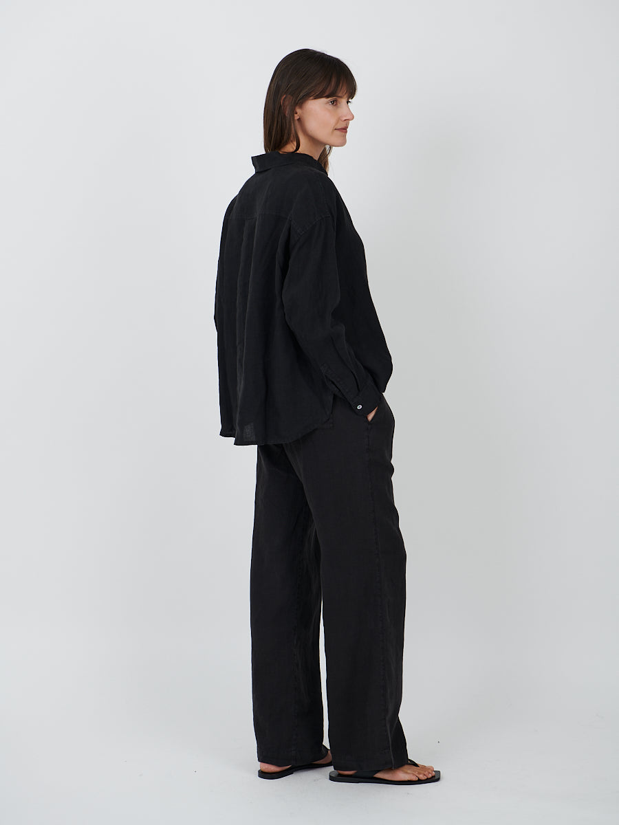 Garmet Dyed Linen Shirt in Black