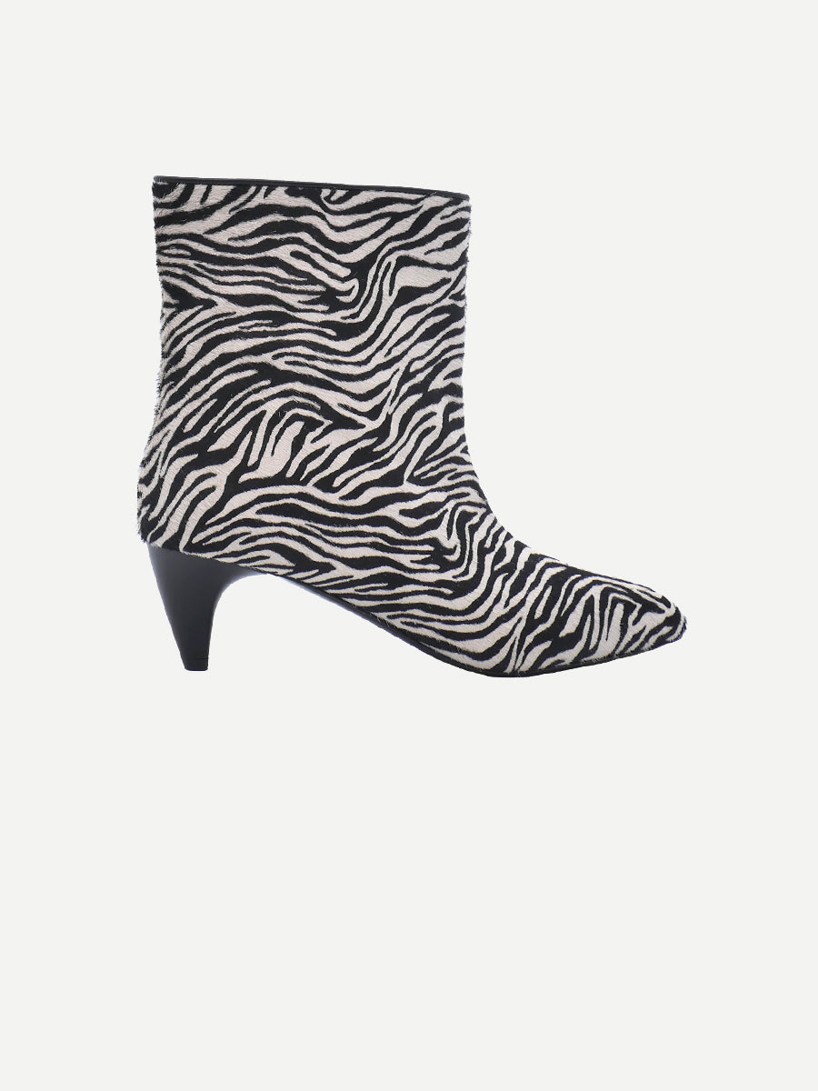Jiry Boots in Zebra