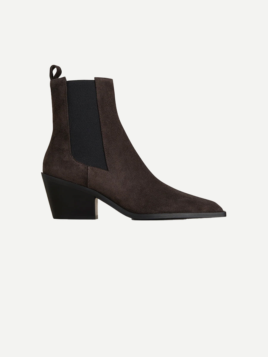 Leo Boot in Mulch Suede