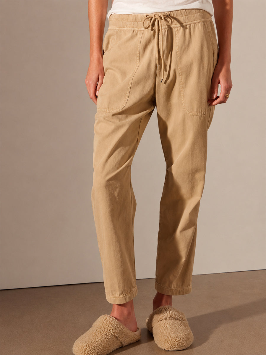 Micro Twill Casual Pant in Sand Pigment