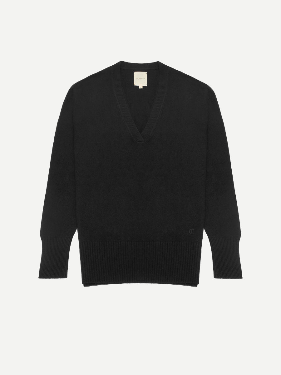 The V Neck in Black