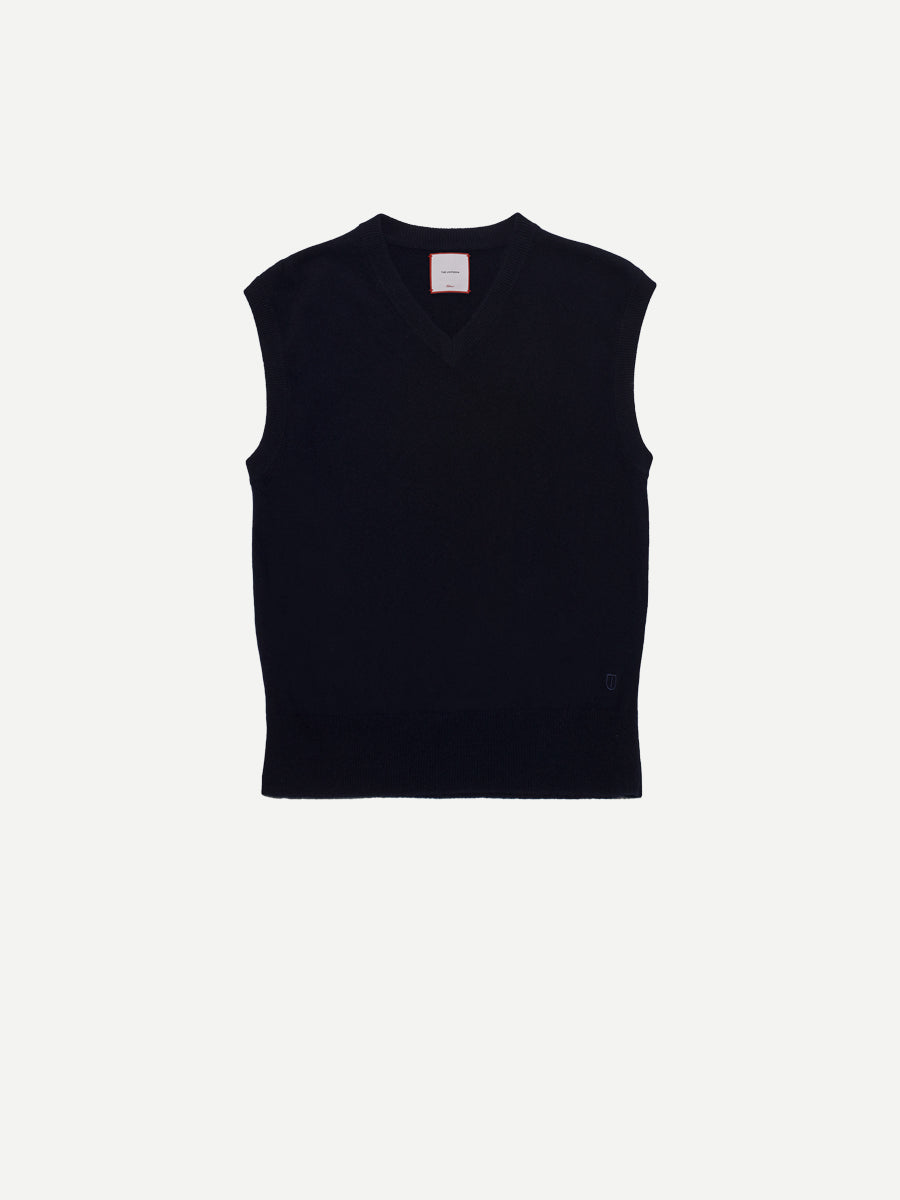 The Sweater Vest in Black