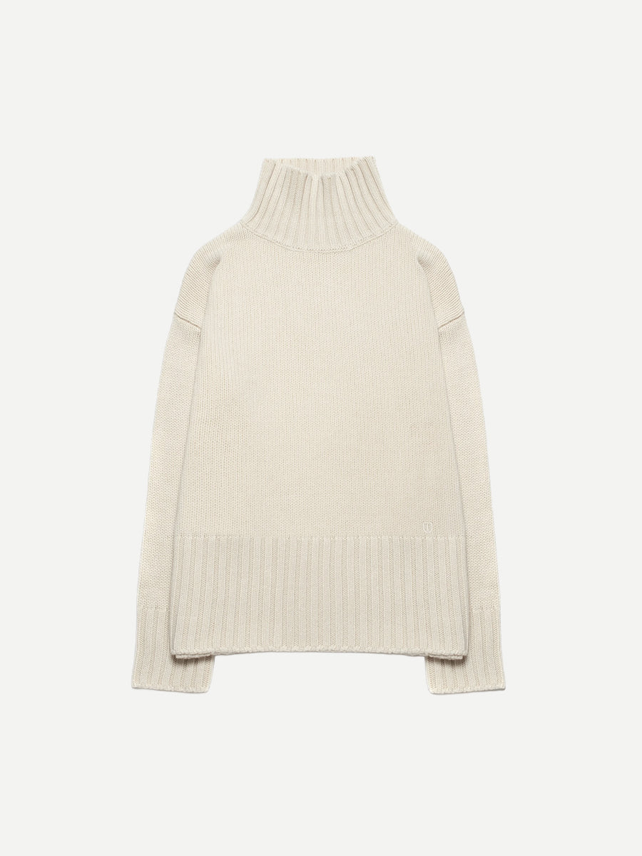 The Uniform | The Chunky Rollneck in Milk