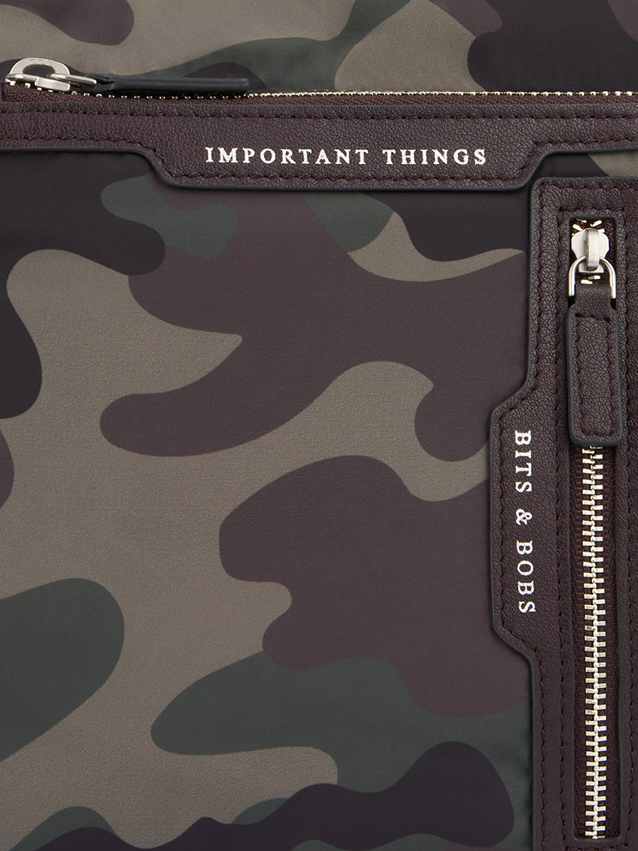 E/W Tote Mini Multi Pocket in Camouflage