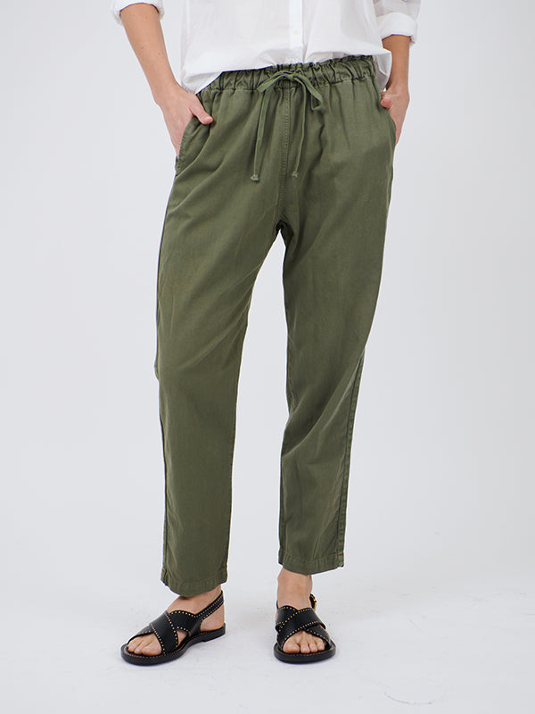 Xirena Rex Twill Pant in Fern Green