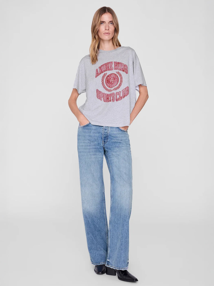 Cade Tee Collegiate in Grey