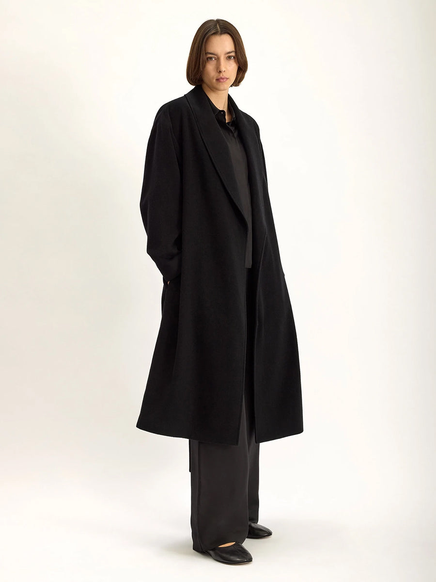 Eaze Coat in Black