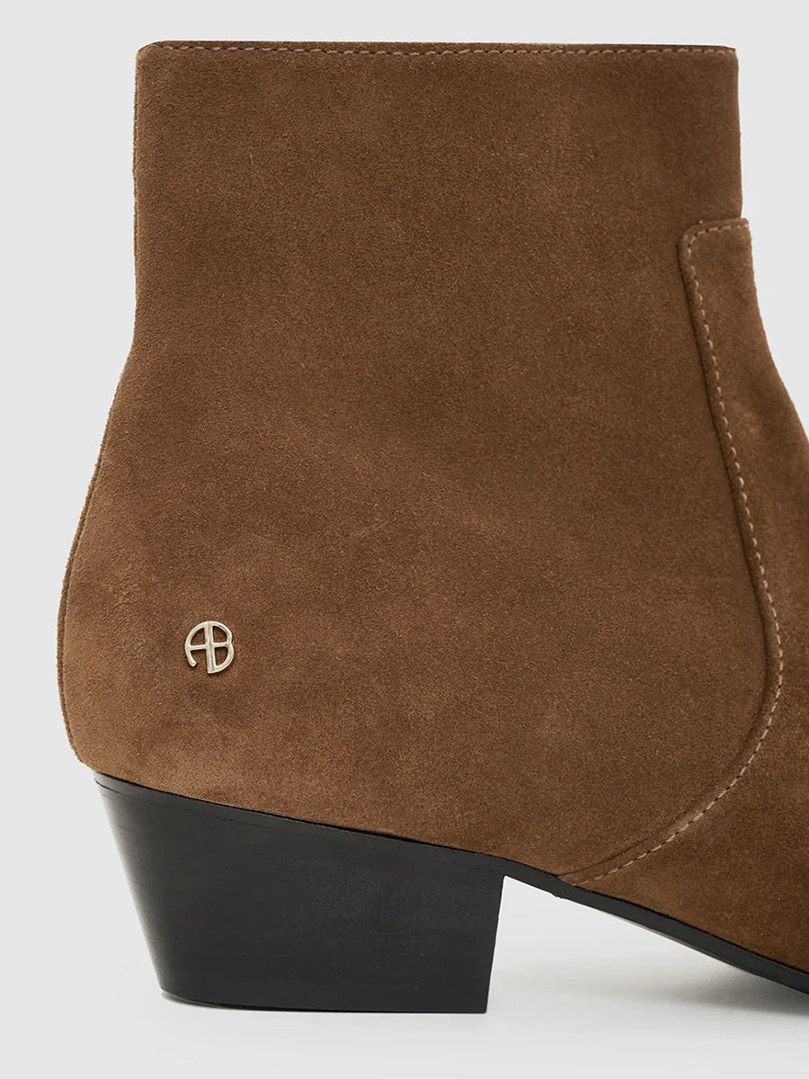 Freya Flat Boots in Tobacco