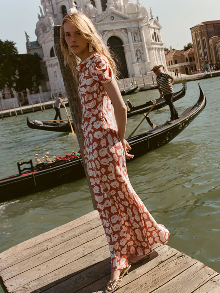 Doen Alna Dress in Rouge Fluers DAnemone