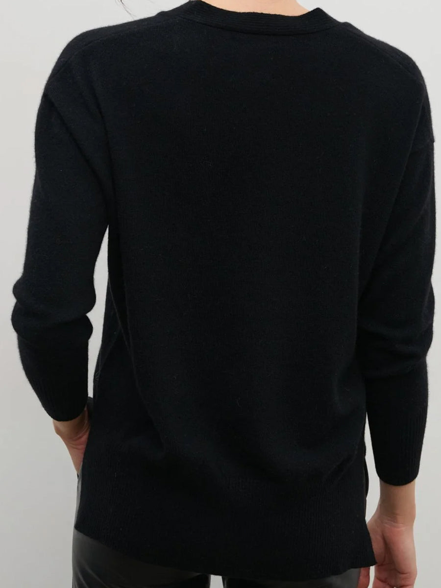 The Uniform | The V Neck in Black
