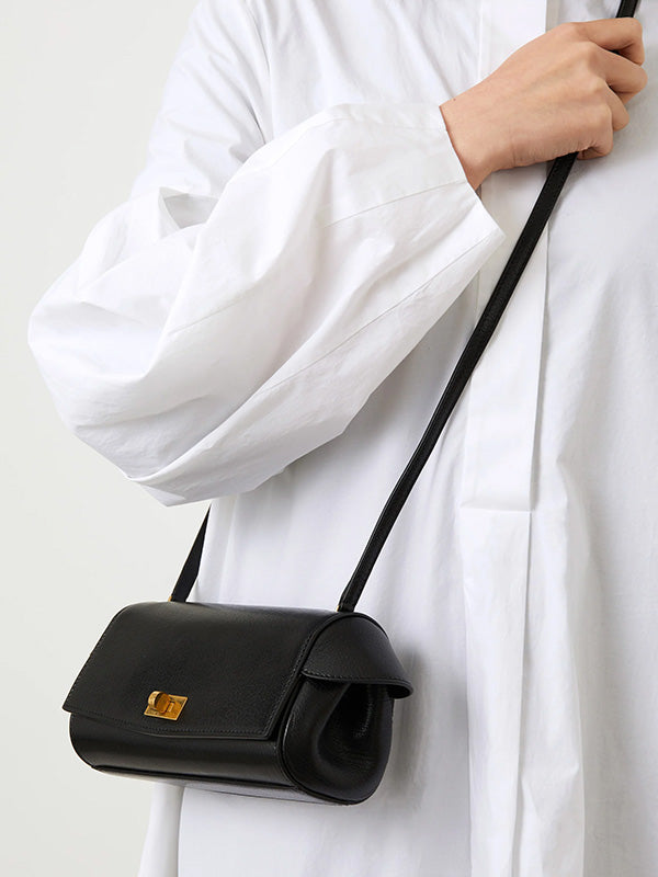 Anya Hindmarch Tube Bag in Black High Shine Capra