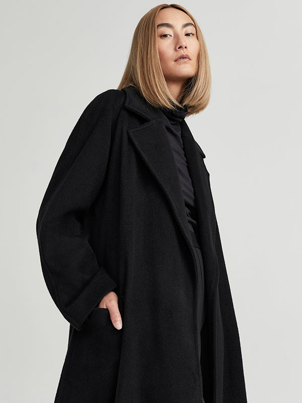 Jac + Jack Wonder Coat In Black